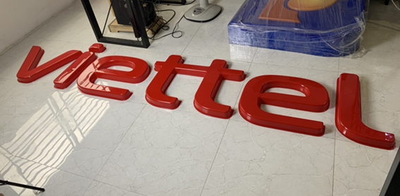 Chữ mica 3mm hút nổi 60mm, gắn đèn led bên trong